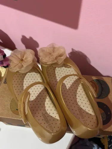 Melissa Infantil nº 28 com Caixa - Quase Nova