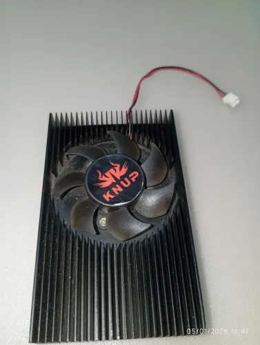 Dissipador de calor com ventoinha para placa de Vídeos
