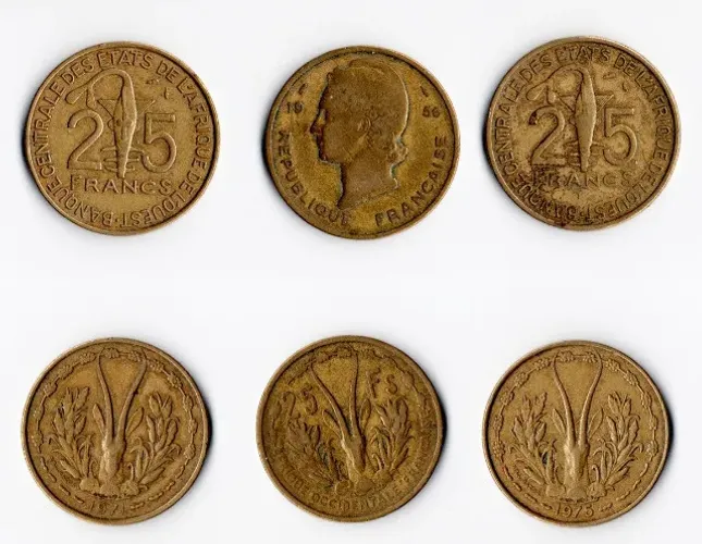 Lote 3 peças antigas africanas 25 Francos 1956 1971 1975 para colecionadores - fora de cir