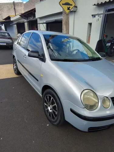 Volkswagen Polo Sedan 1.6 MI Total Flex 8V 4P 2005