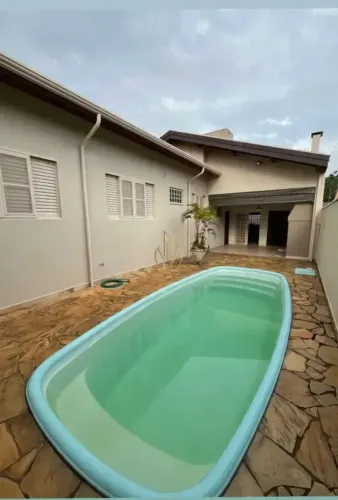 Casa incrível toda planejada a venda na Santa Cruz em Mogi Mirim
