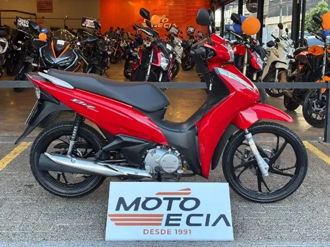 Honda Biz 125 2024/2024 Vermelha MOTO E CIA