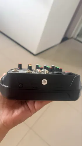 Mesa de som K áudio MS40