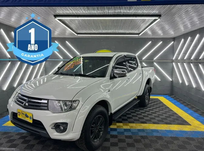 Mitsubishi L200 Triton HPE 3.2 CD TB Int.diesel AUT 2015