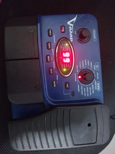 Pedaleira Guitarra Behringer X-VAMP LX1-X Multi-efeitos com Fonte Testada e Linda!