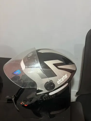 Capacete
