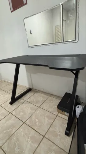 Vendo mesa gamer brateck 1,20cm