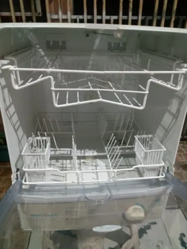 Vendo urgente uma máquina de lavar louça