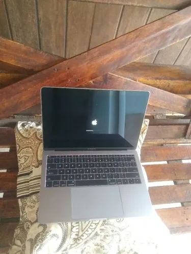 MacBook Pro 13 2017 | i5 | 16GB RAM | Muito Conservado | Bateria Normal
