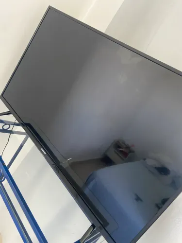 TV Semp 43 polegadas