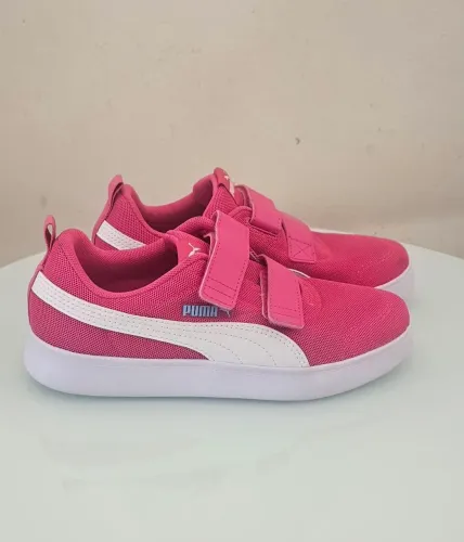 Tênis Puma Courtflex V2, na cor rosa, número 33, novo