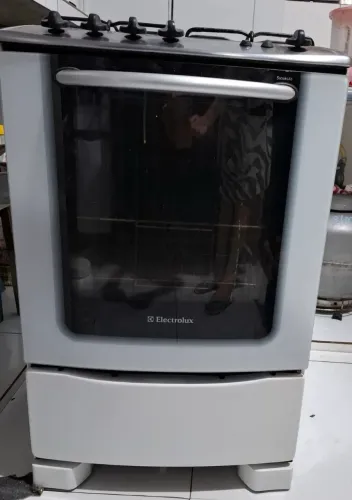 Vende-se FOGÃO 4 Bocas Electrolux 
