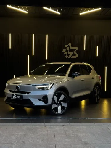 Volvo XC40 Twin Ultimate (elétrico) 2023