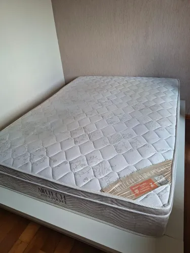 Cama de Casal + Colchão Ortobom Molas Ensacadas 1,38m x 1,88m