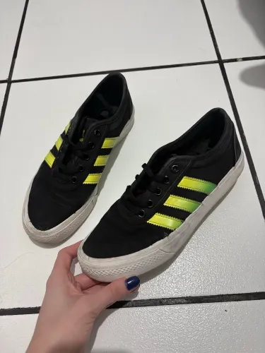 Tênis Adidas Adiease Original - tamanho 37