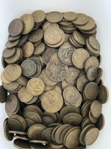 Moedas Antigas em Bronze. Fabricacao de Alianças.