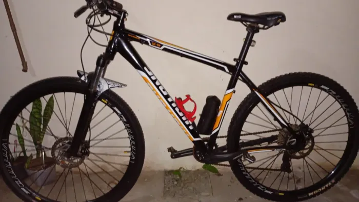 Bicicleta aro 29 tamanho 21 excelente estado relação 1x8