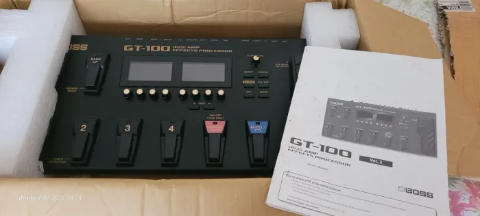 PEDALEIRA GT100 BOSS