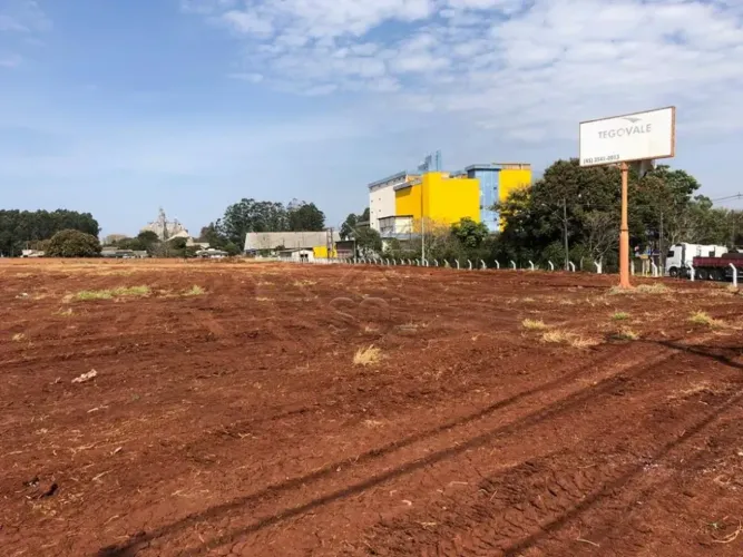 ÁREA À VENDA EM SANTA TEREZINHA DE ITAIPU - 14.979,42m²