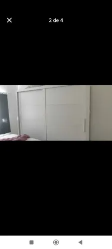 Guarda roupa de casal porta de correr