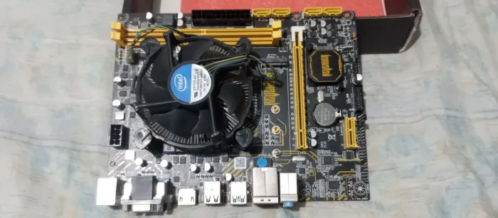 Placa mãe Já vai o processador