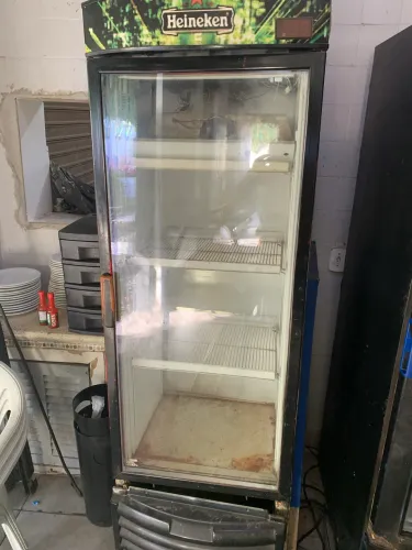 Freezer expositor Heineken