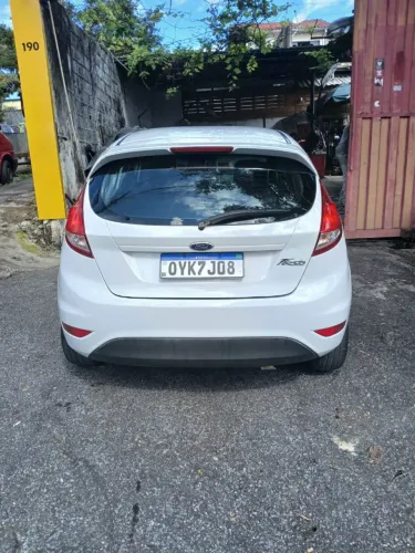 Ford Fiesta 1.5 16V Flex Mec. 5P 2015