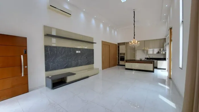 Sobrado em oportunidade no Cond Terras de Siena | Só aqui na Imobiliária Rosa e Rangel
