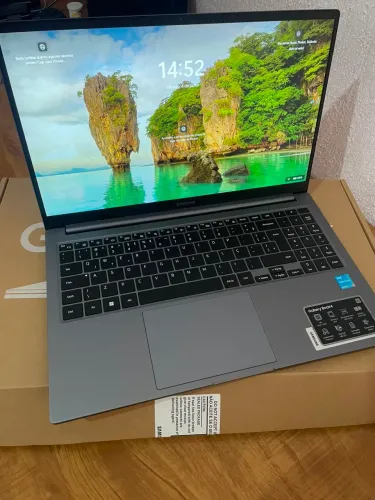 Notebook Samsung Intel 8G 256G