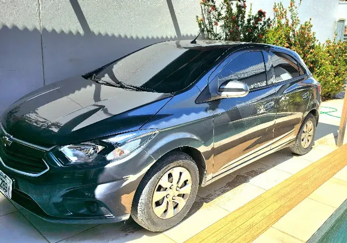 Chevrolet Onix Hatch LT 1.0 8V Flex Mec. 4P 2017