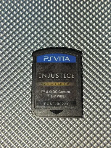 Injustice: Gods Among Us Ultimate Edition para o console PlayStation Vita