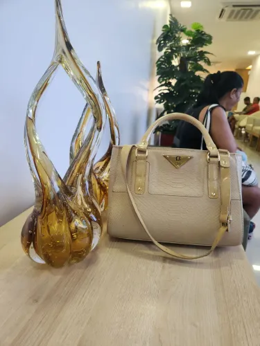 Bolsas originais de marcas: Victor Hugo, Michael Kors etc