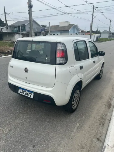 Fiat Uno Attractive 1.0 EVO Fire Flex 8V 5P 2019
