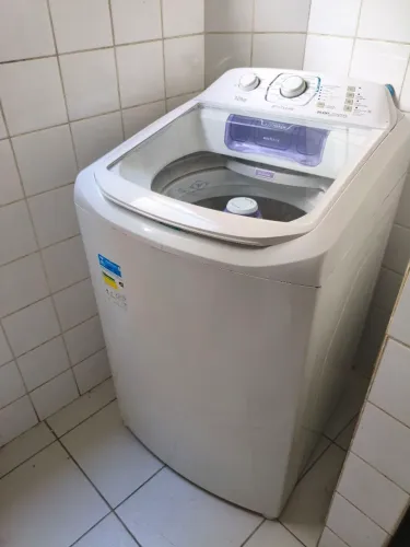 Máquina de lavar roupa Eletrolux 12 kg