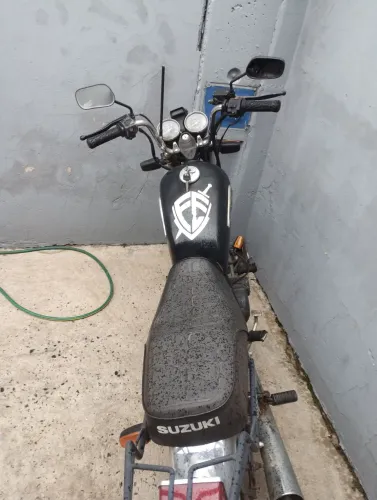 Moto intruder 125