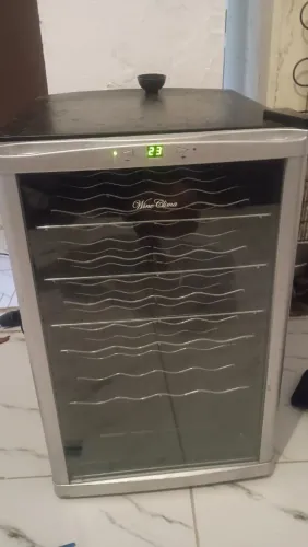 Vendo vinícola elétrica funcionando bem 