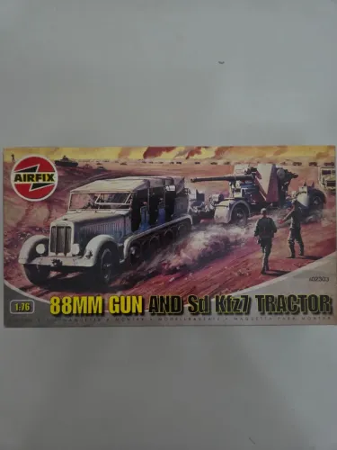 Airfix 88mm Gun & Tractor 1:76 Vintage Classics Military Plastic Model Kit A02303V
