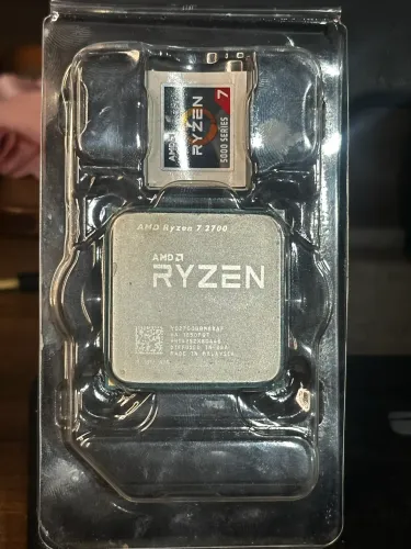 Processador Ryzen 7 2700 8 Núcleos 16 Threads AM4 4.1GHZ LEIA A DESCRIÇÃO