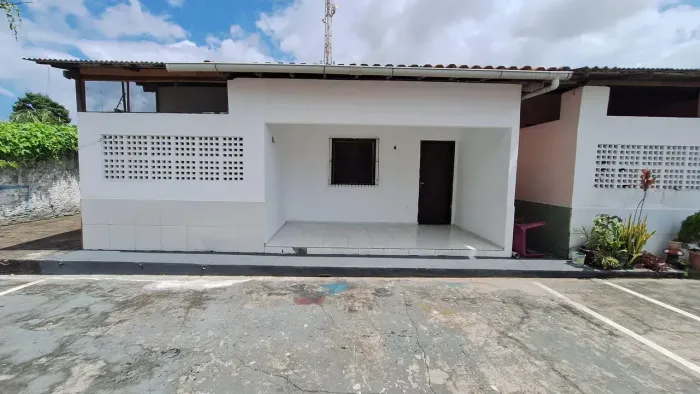 Alugo Casa Em Condomínio Na Chácara Brasil Turu Com 2Qts