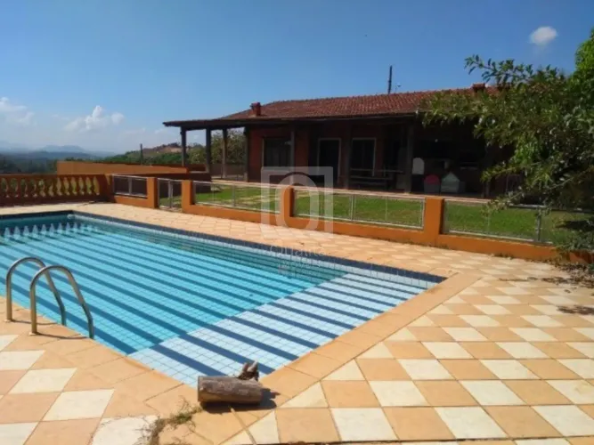 Chácara Residencial Porta do Sol em São Roque, condomínio DE ALTO PADRÃO.