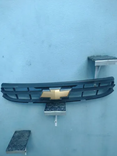 Grade frontal Corsa classic $20,00