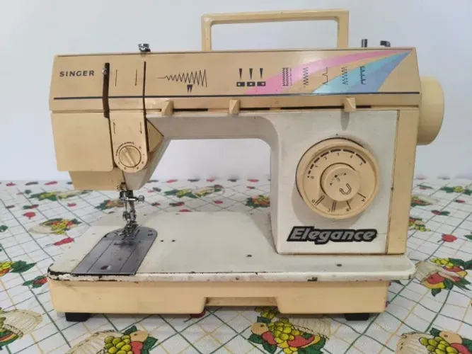 Máquina de costura SINGER