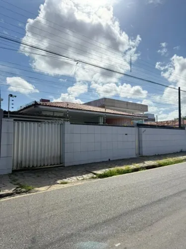 Casa para Venda em João Pessoa / PB no bairro Cristo Redentor