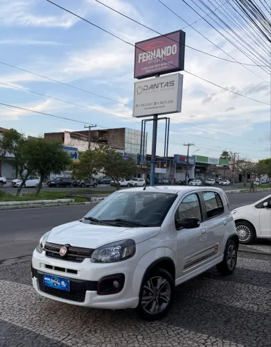 Uno Sporting 1.3 GSR 2018 Única Dona