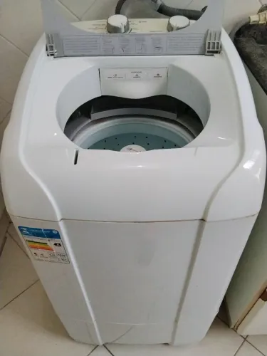 Vendo máquina de lavar Muller.