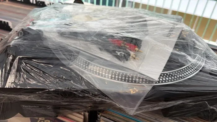 Vende-se Toca disco Novo
