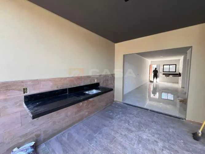 Casa com 3 quartos, 3 suítes, 2 vagas Lindíssima casa com 3 suítes em Jardim Atlântico