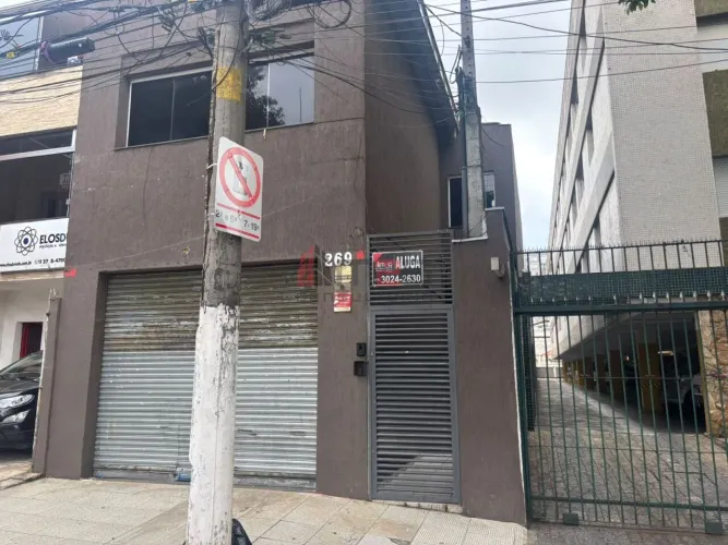 Galpão para locação às margens da via Anhanguera.