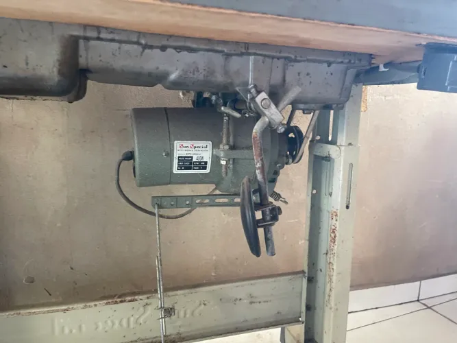 Máquina de costura industrial Sun Special