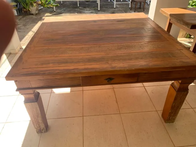 MESA MADEIRA PEROBA ROSA + CADEIRAS